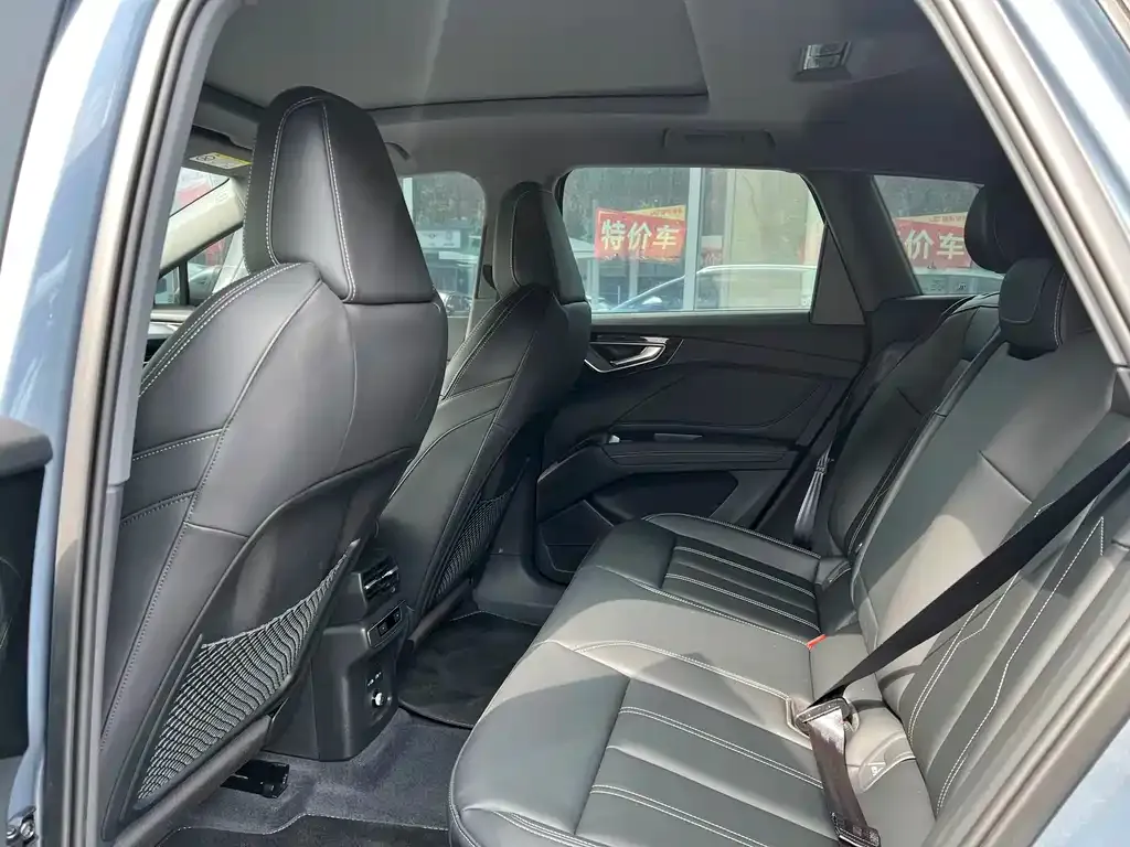 Audi Q4 e-tron 2025 из CN, фото 7
