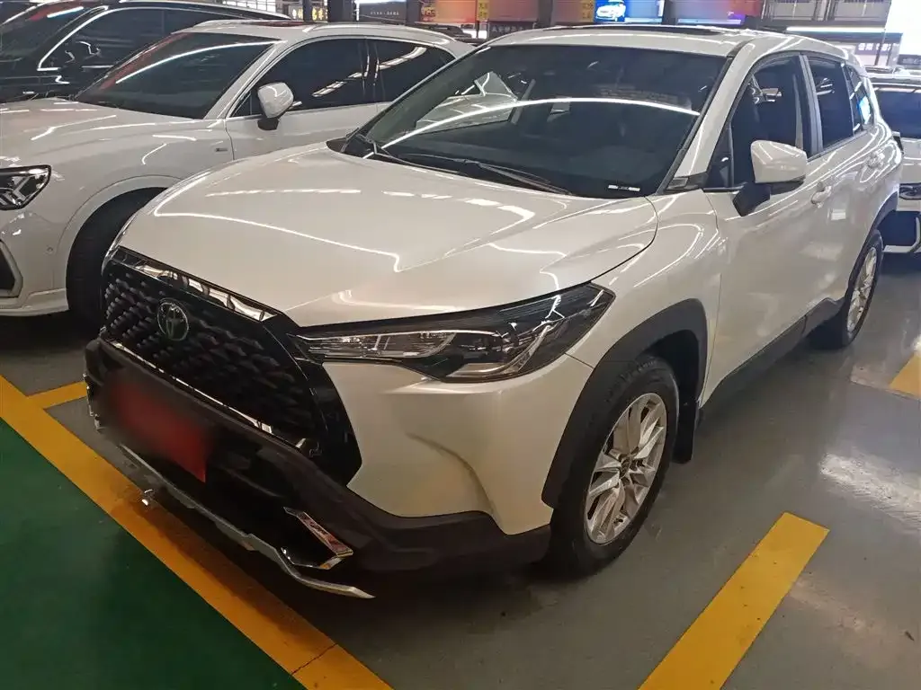 Toyota Corolla Cross 2023 из CN, фото 1