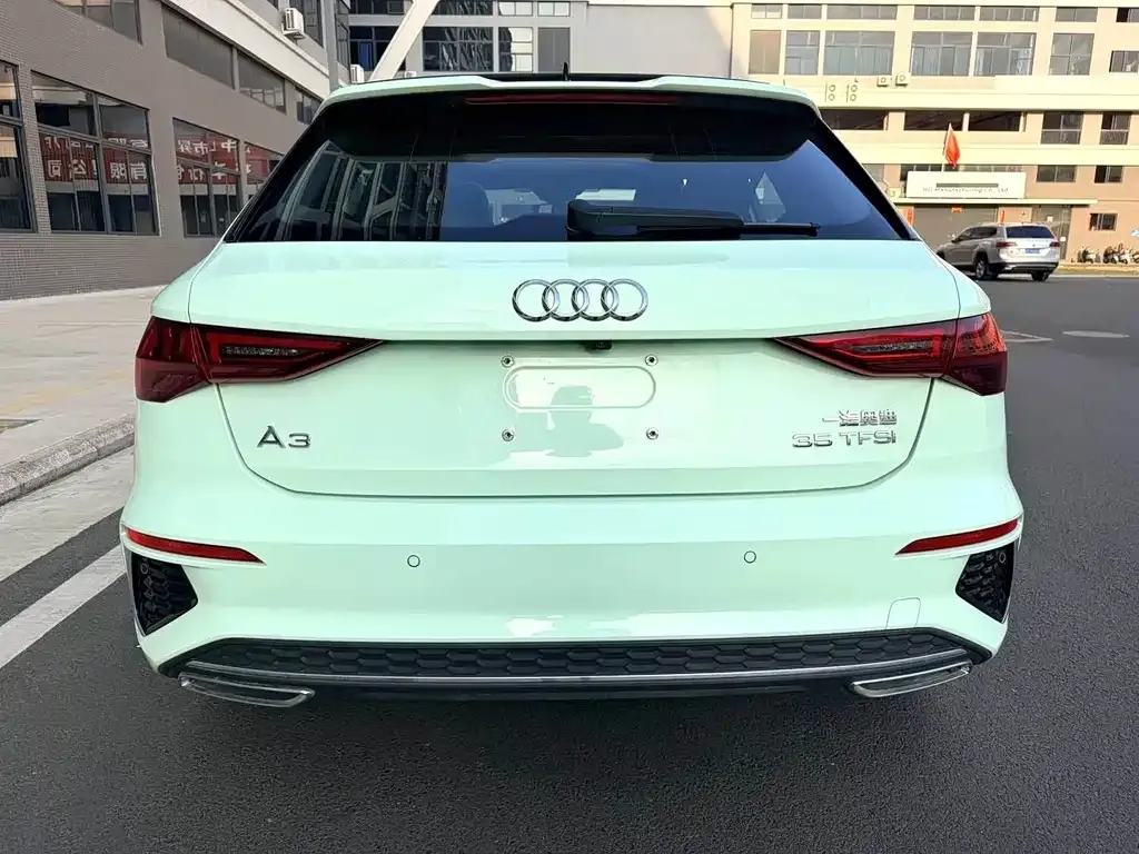 Audi A3 2023 из CN, фото 7