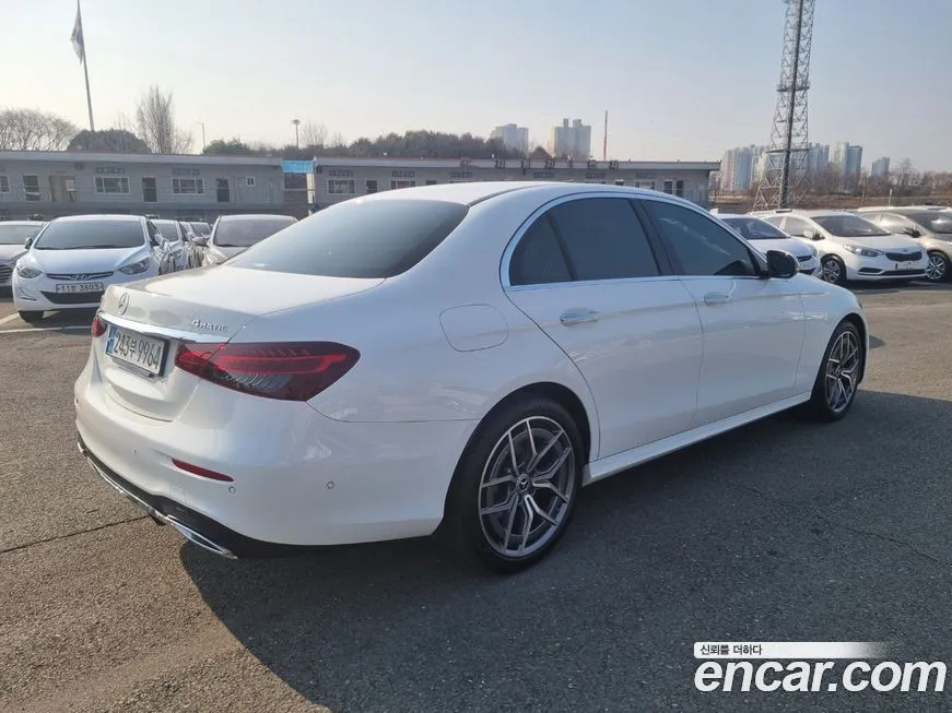 Mercedes-Benz E-Class 2023 из KR, фото 5