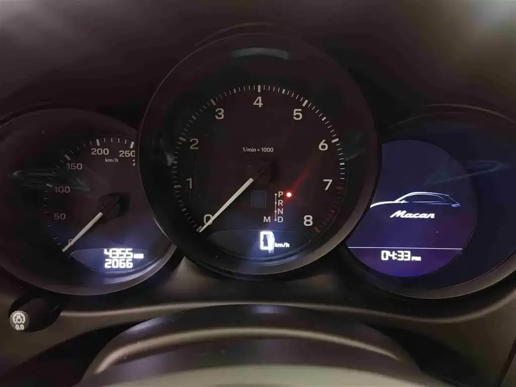 Porsche Macan 2025 из CN, фото 2