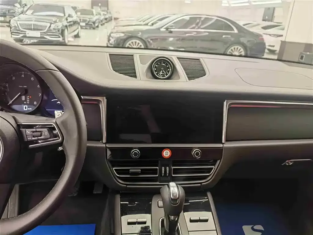 Porsche Macan 2025 из CN, фото 3