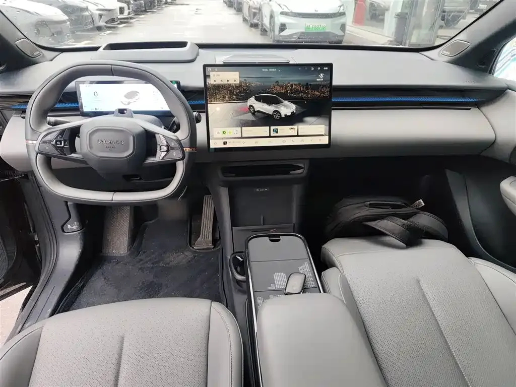 Lynk & Co Z20 2024 из CN, фото 4