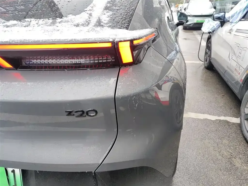 Lynk & Co Z20 2024 из CN, фото 2