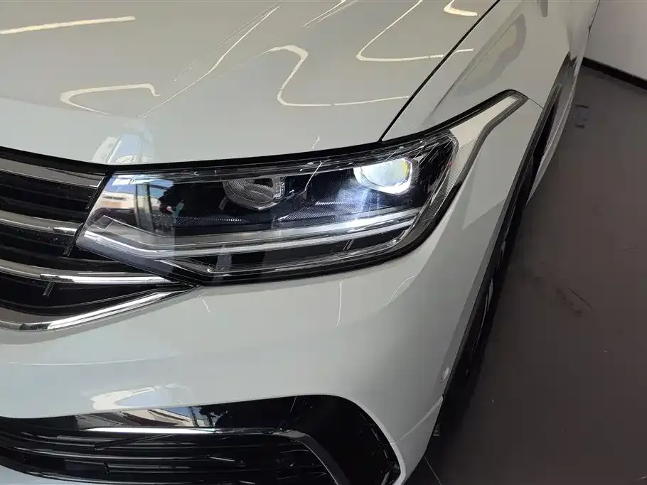 Volkswagen Tiguan L 2024 из CN, фото 4