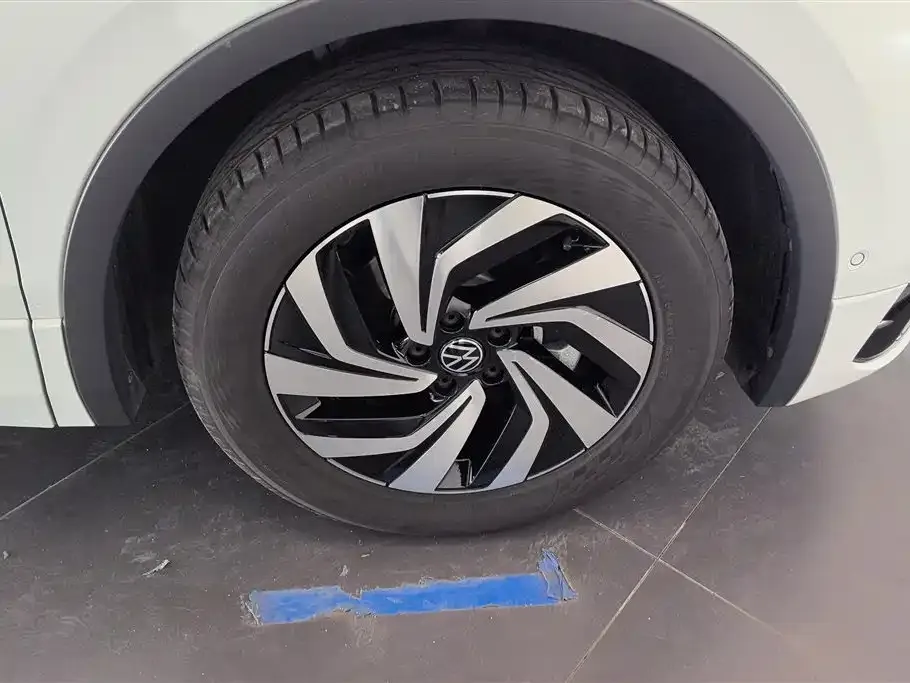 Volkswagen Tiguan L 2024 из CN, фото 8