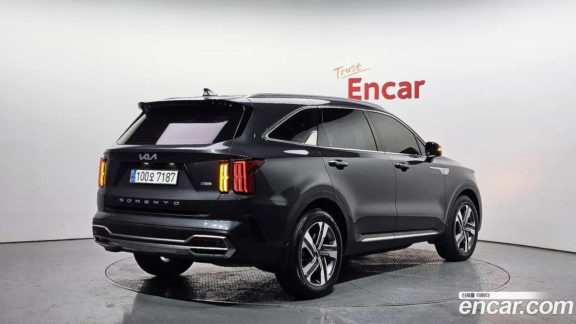 Kia Sorento — фото 5