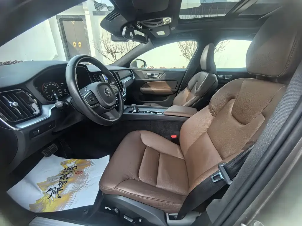 Volvo S60 2022 из CN, фото 7