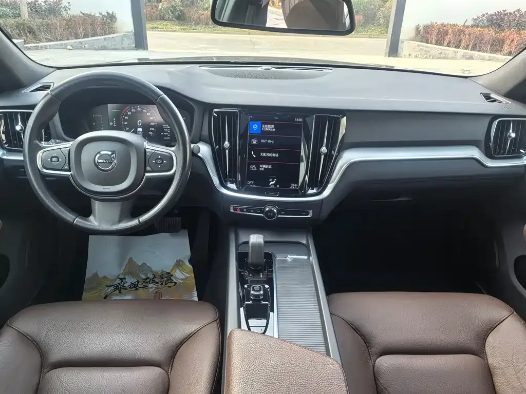 Volvo S60 2022 из CN, фото 5