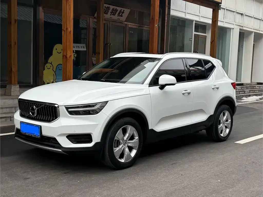 Volvo XC40