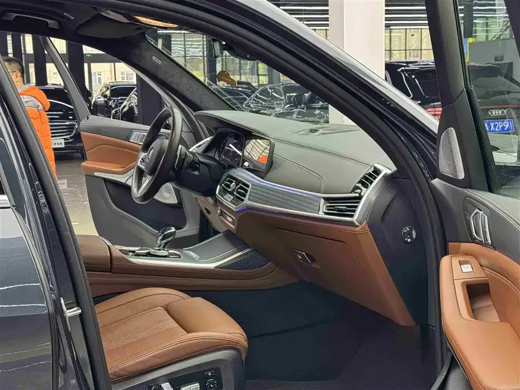 BMW X7 2021 из CN, фото 10