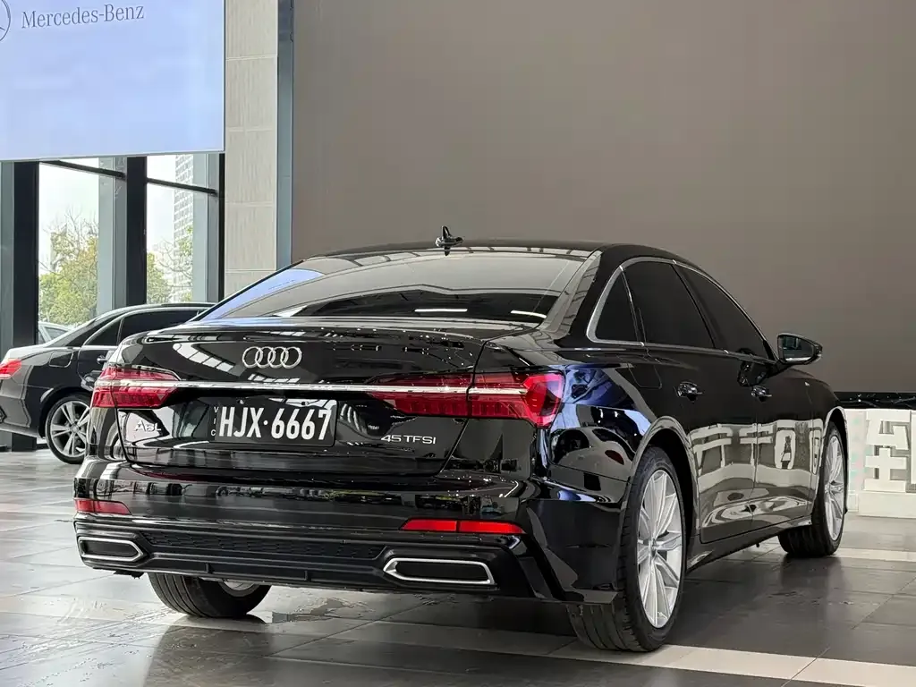 Audi A6L — фото 6