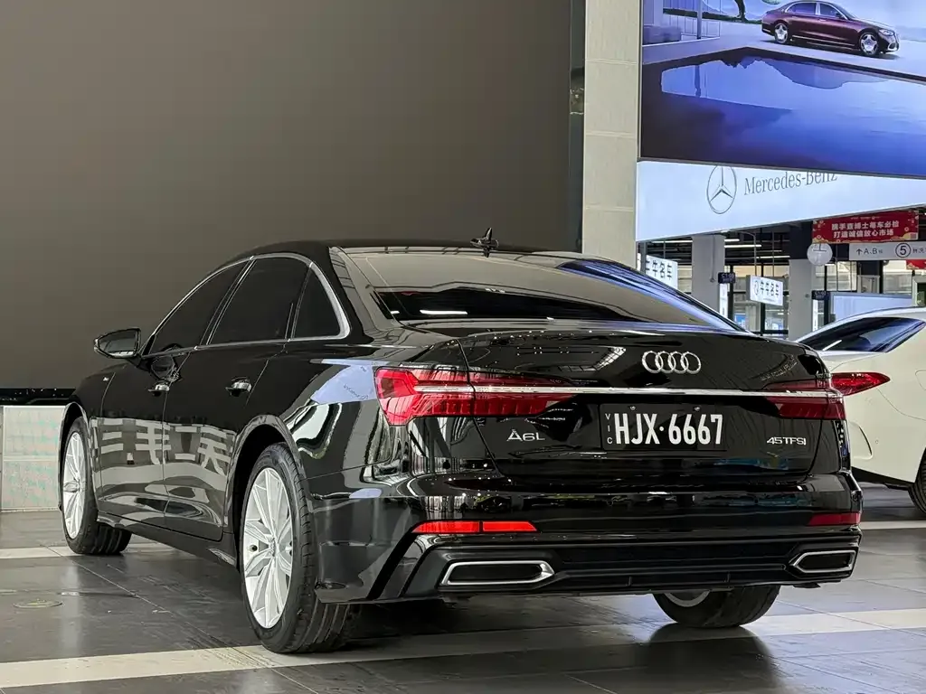 Audi A6L — фото 2