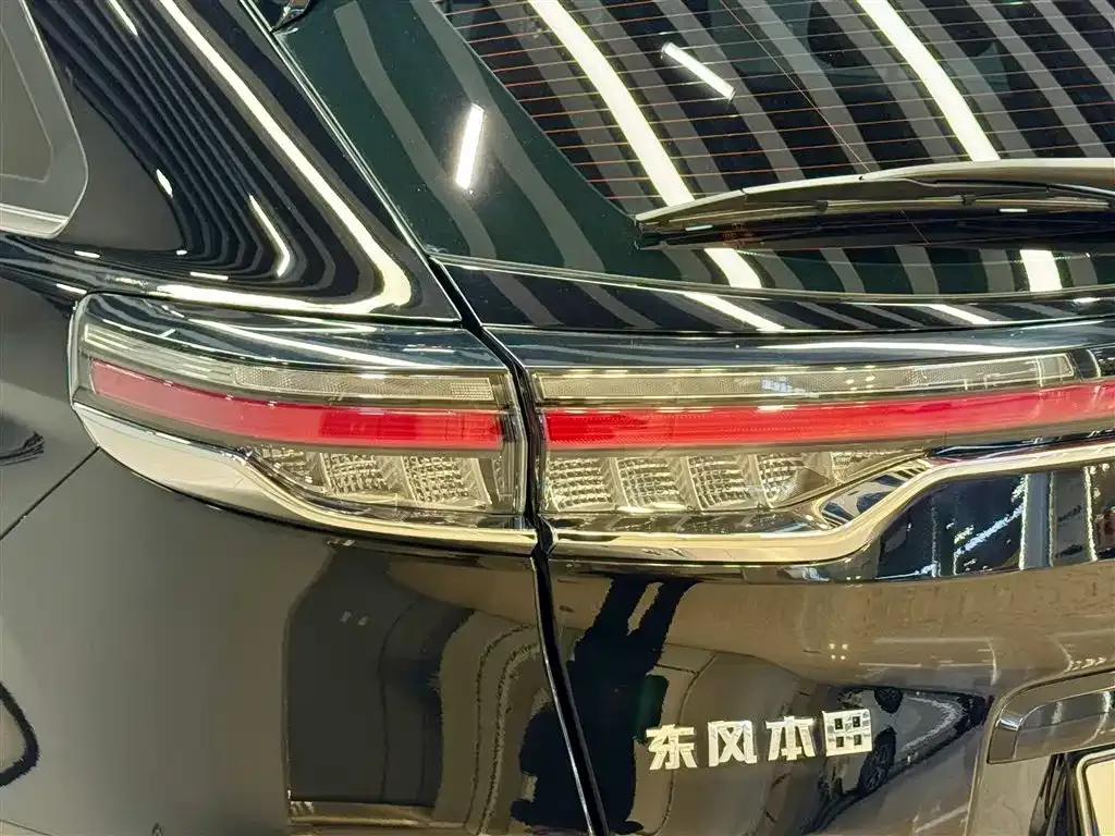 Honda UR-V 2023 из CN, фото 10