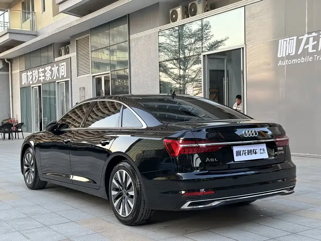 Audi A6L 2024 из CN, фото 9