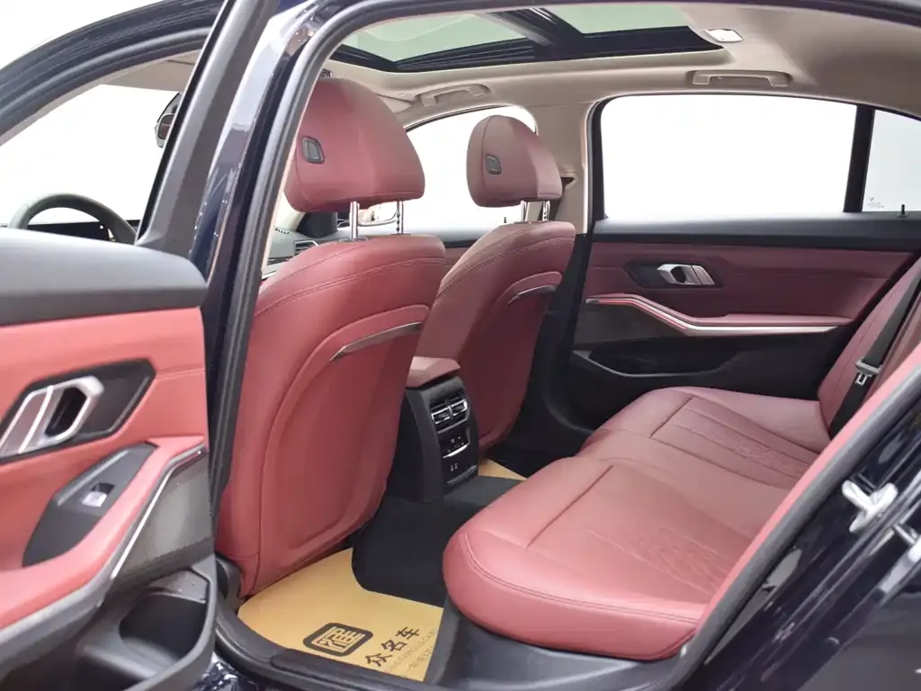 BMW 3 Series 2023 из CN, фото 8
