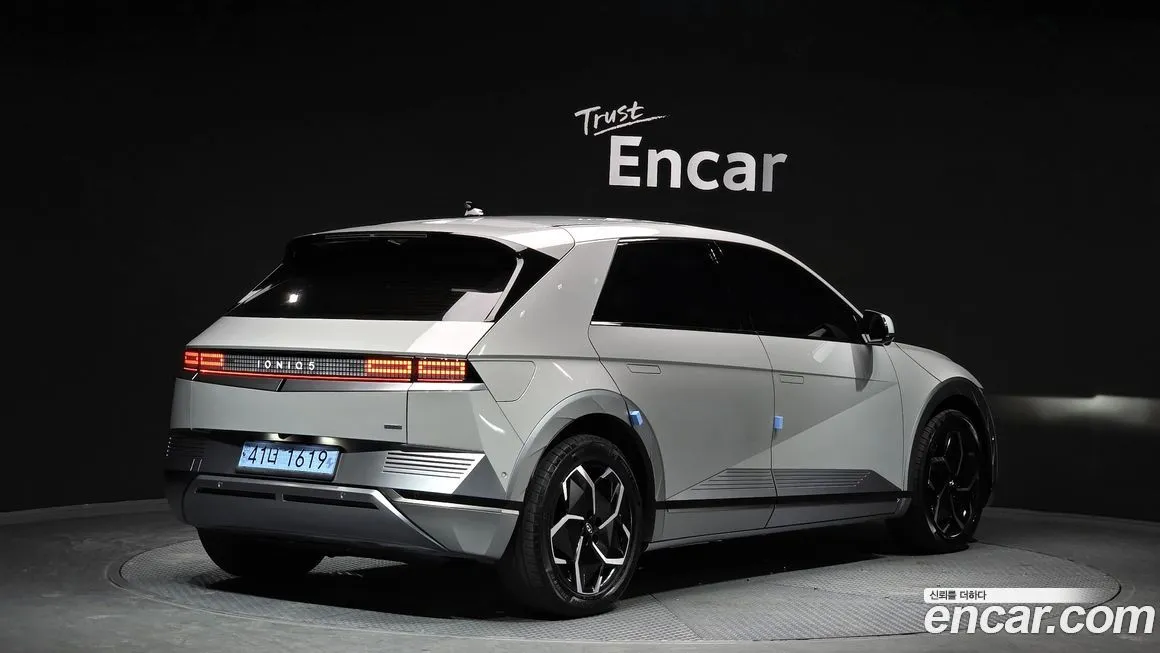 Hyundai Ioniq5 — фото 2
