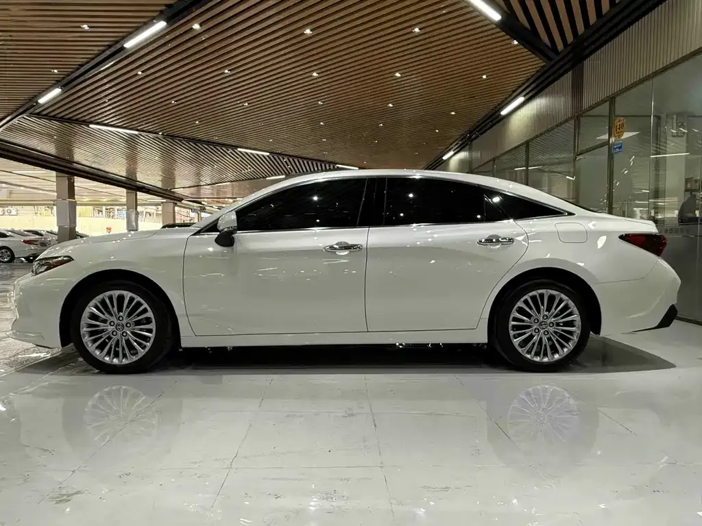 Toyota Avalon 2021 из CN, фото 9