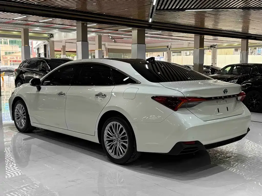 Toyota Avalon 2021 из CN, фото 10