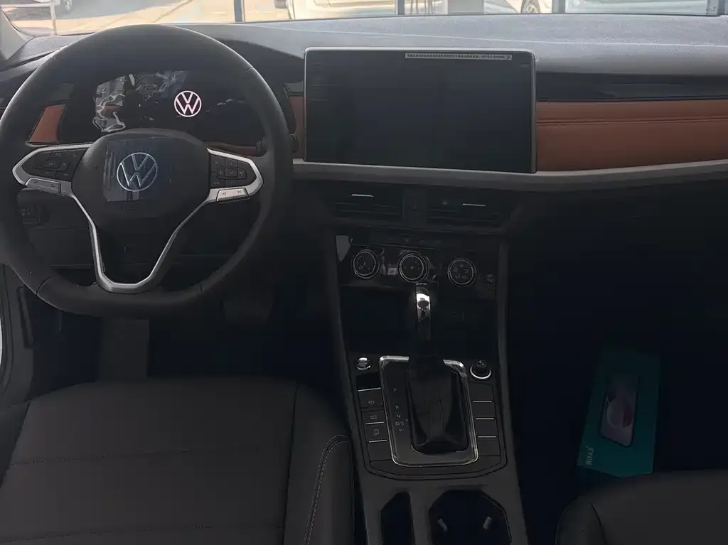 Volkswagen Bora 2025 из CN, фото 2