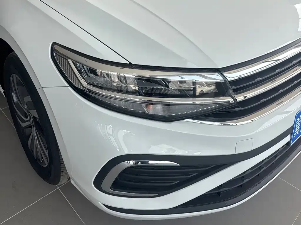 Volkswagen Bora 2025 из CN, фото 8