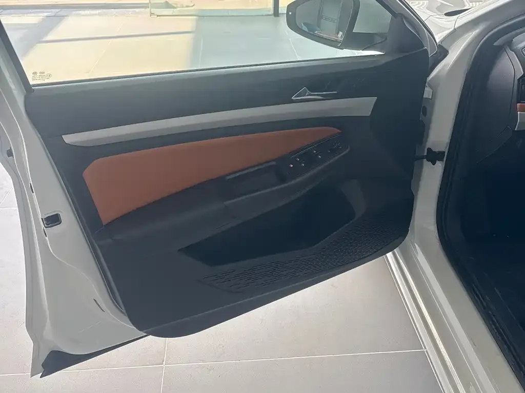 Volkswagen Bora 2025 из CN, фото 6
