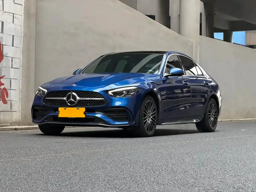Mercedes-Benz C-Class — фото 1