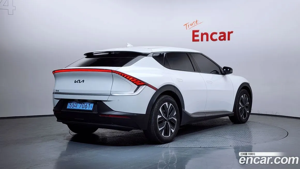 Kia EV6 2023 из KR, фото 4