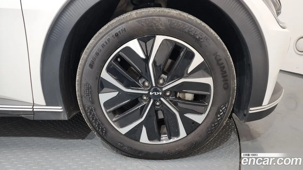 Kia EV6 2023 из KR, фото 7
