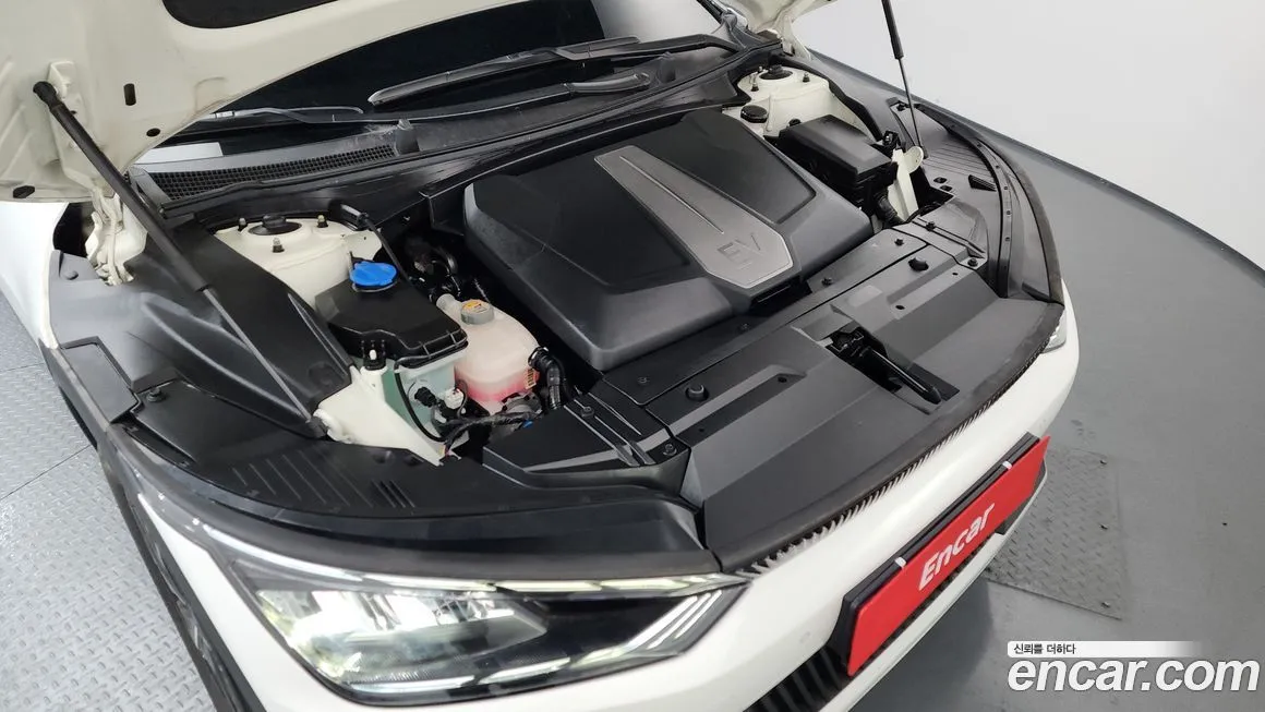 Kia EV6 2023 из KR, фото 9