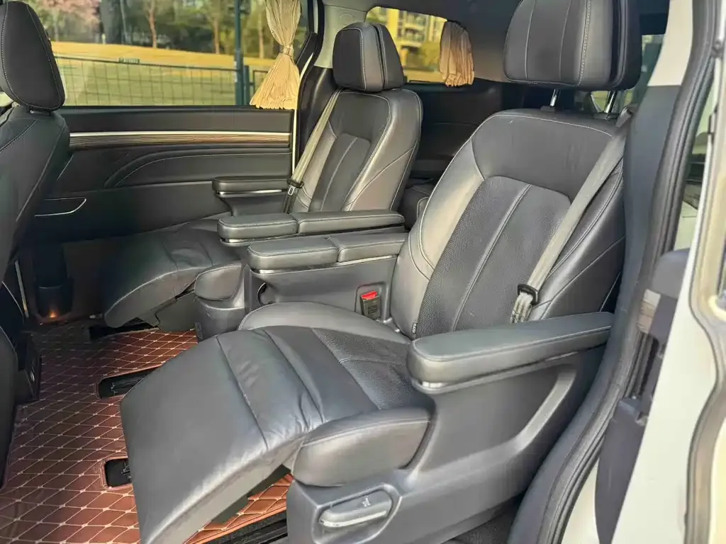 GAC Motor Trumpchi M8 — фото 2