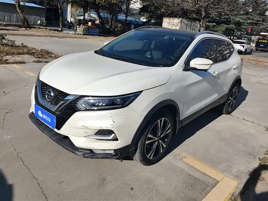 Nissan Qashqai — фото 1
