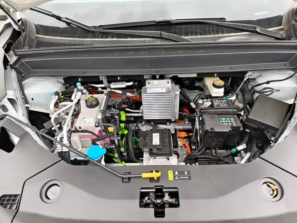 Toyota Platinum 3X 2025 из CN, фото 6