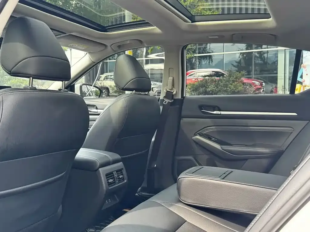 Nissan Teana 2024 из CN, фото 8
