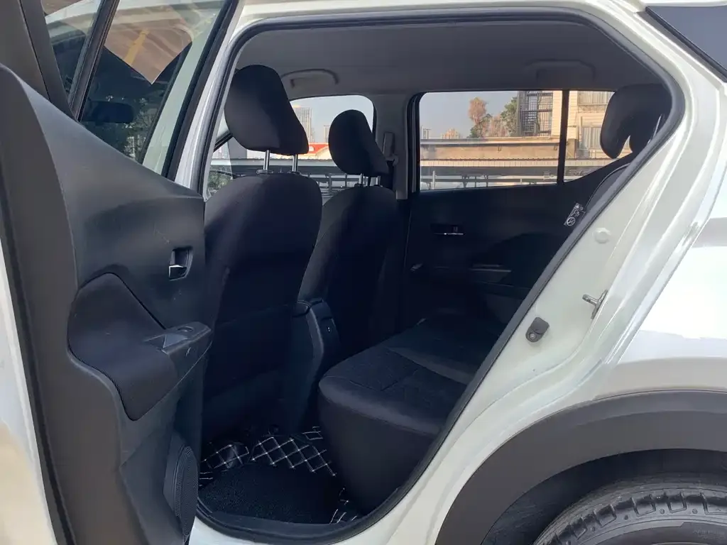 Nissan Kicks 2023 из CN, фото 2