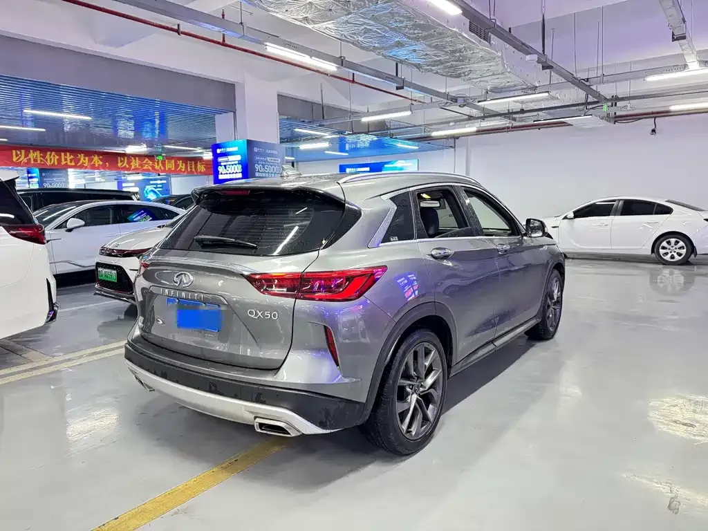 Infiniti QX50 2021 из CN, фото 4