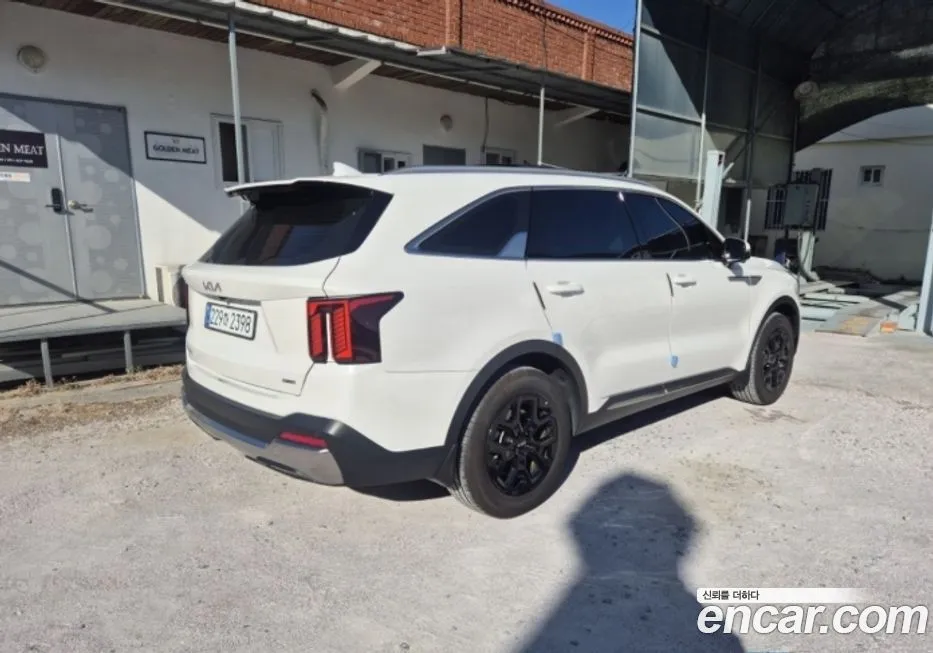 Kia Sorento — фото 7
