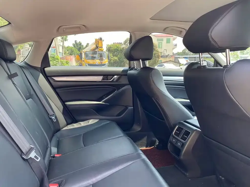 Honda Accord 2021 из CN, фото 4