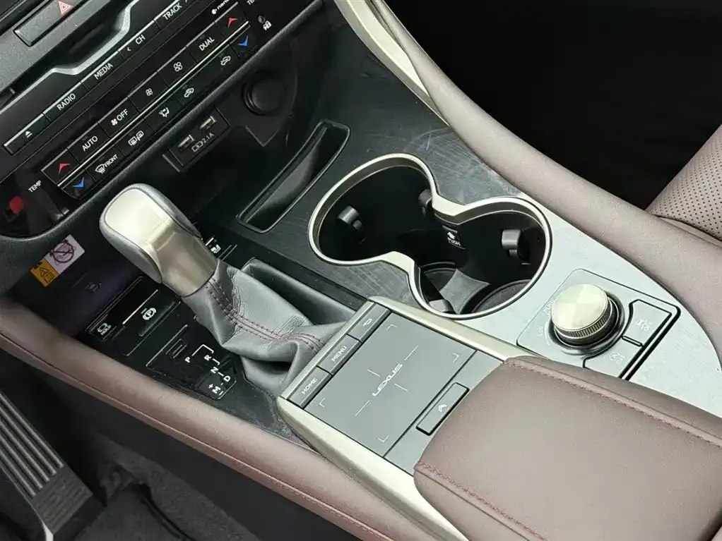 Lexus RX 2021 из CN, фото 2