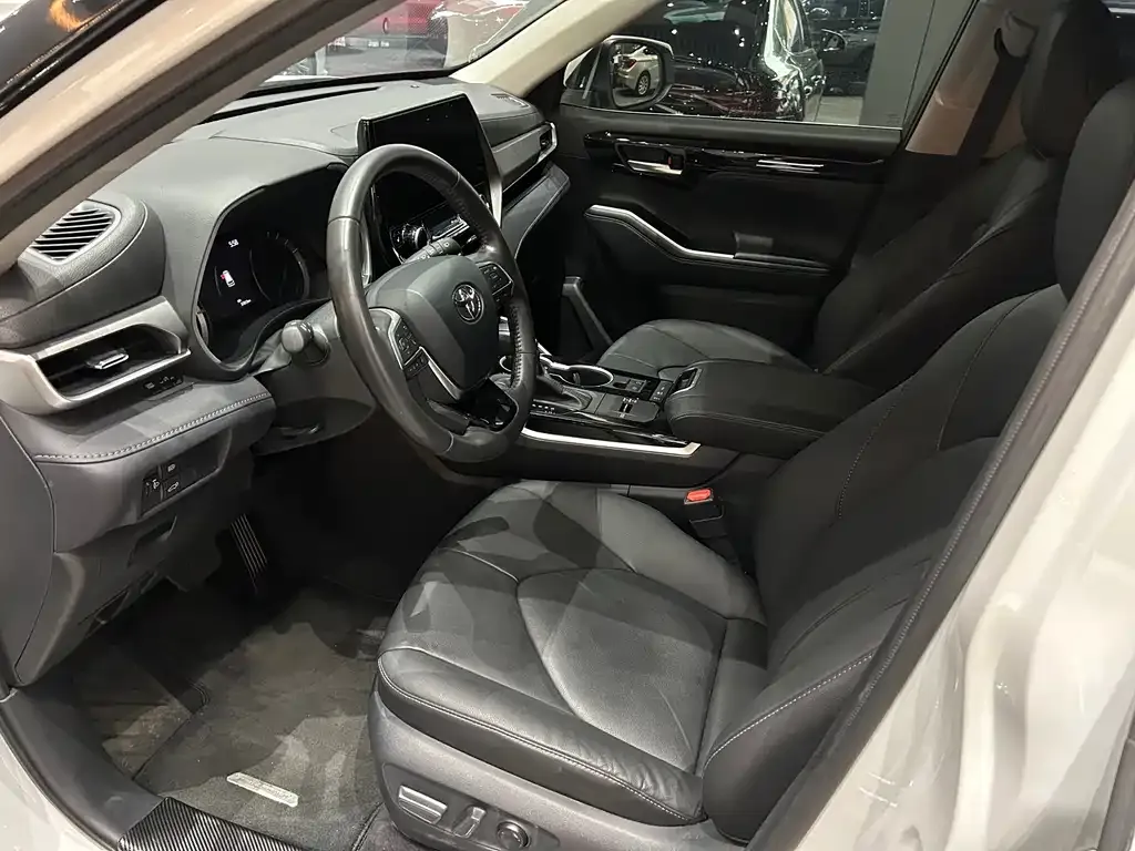 Toyota Highlander 2024 из CN, фото 4