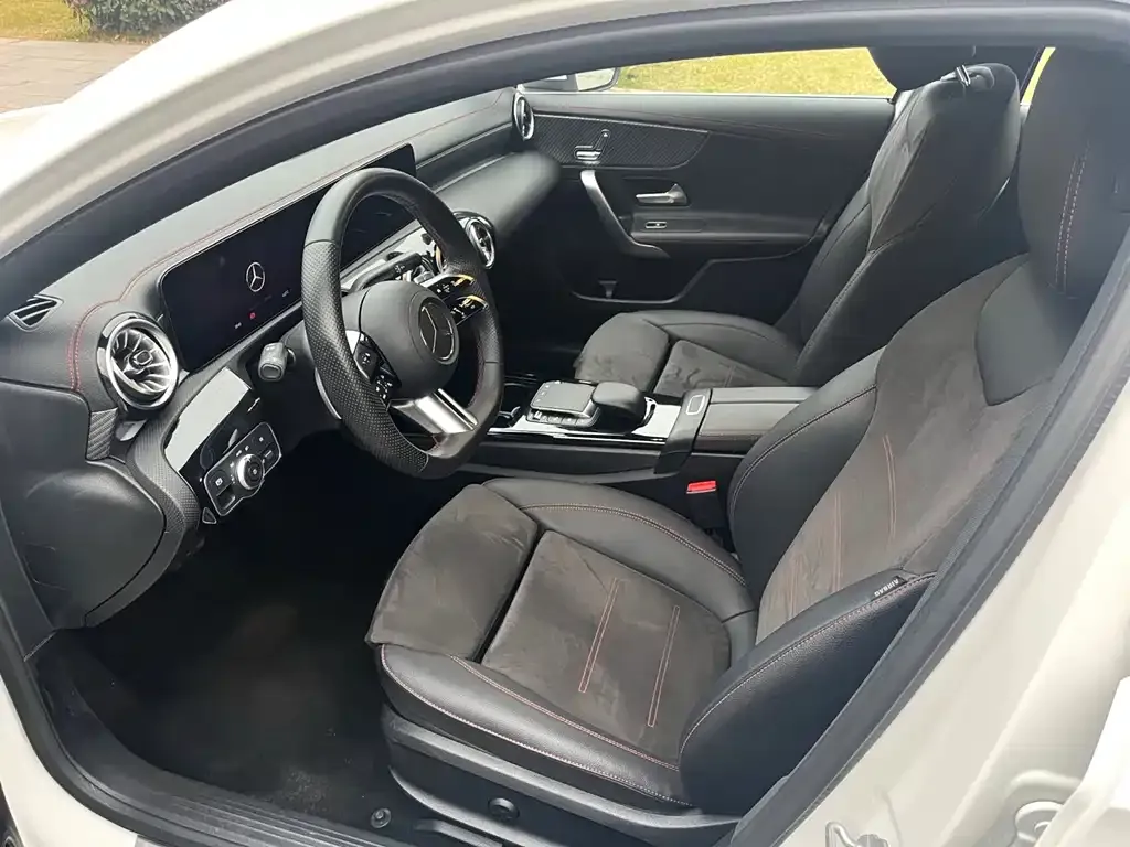 Mercedes-Benz A-Class 2023 из CN, фото 4
