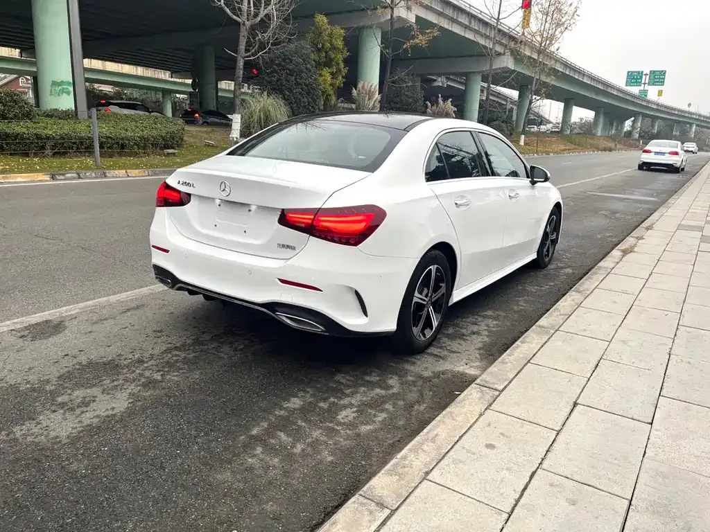 Mercedes-Benz A-Class 2023 из CN, фото 5