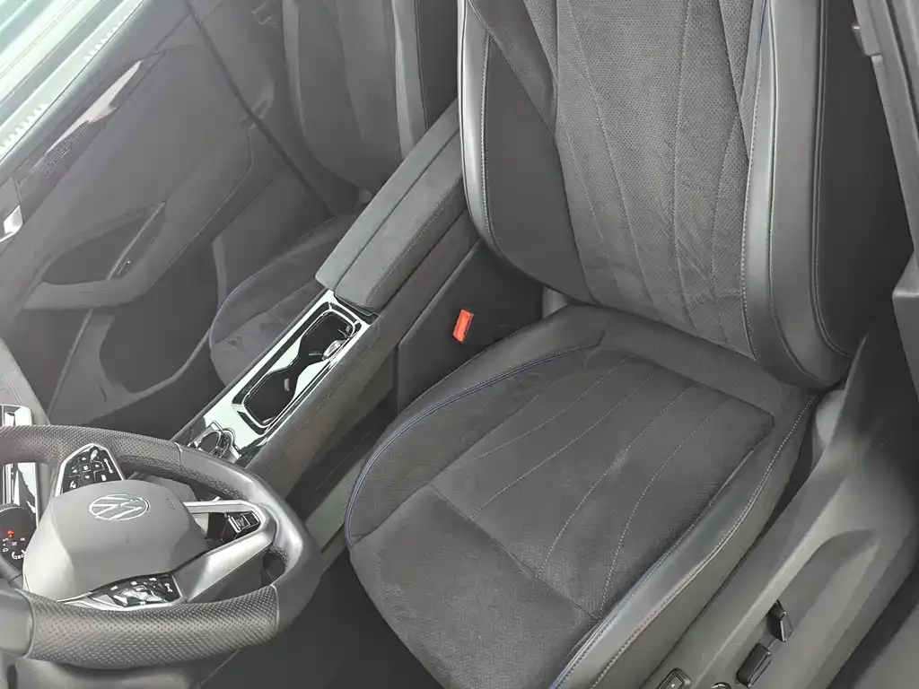 Volkswagen Tiguan L 2024 из CN, фото 3