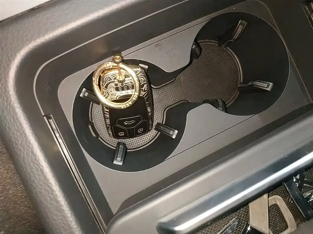 Audi Q5L 2022 из CN, фото 3