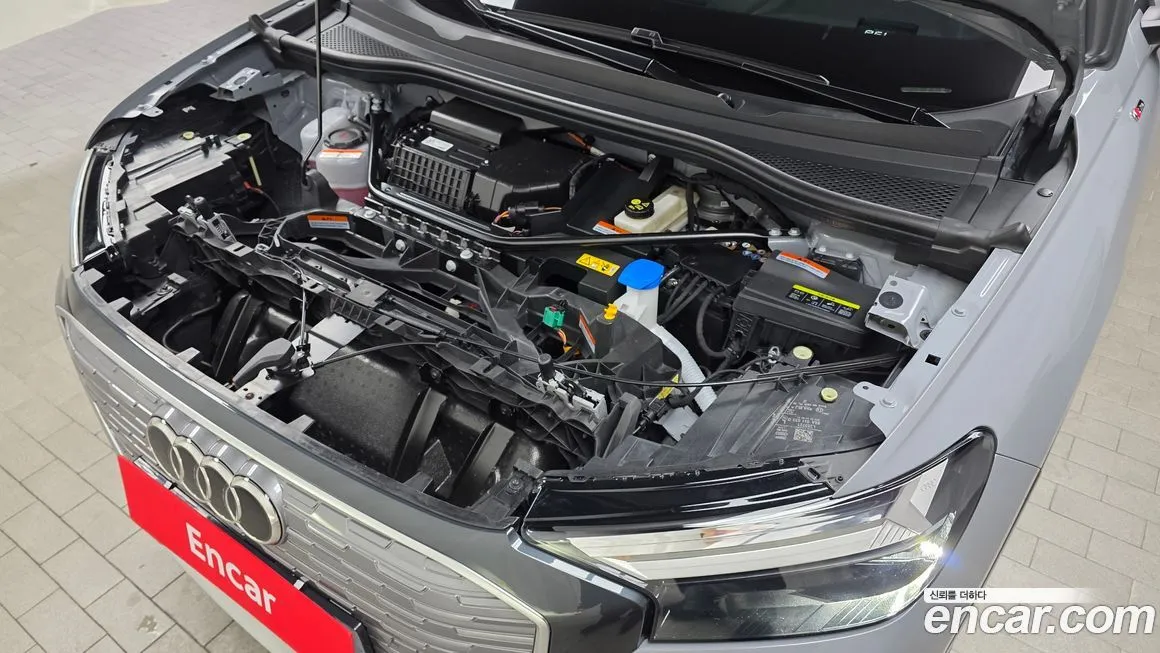 Audi Q4 e-tron 2025 из KR, фото 9