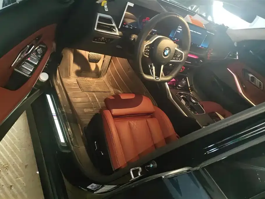 BMW 3 Series 2024 из CN, фото 10
