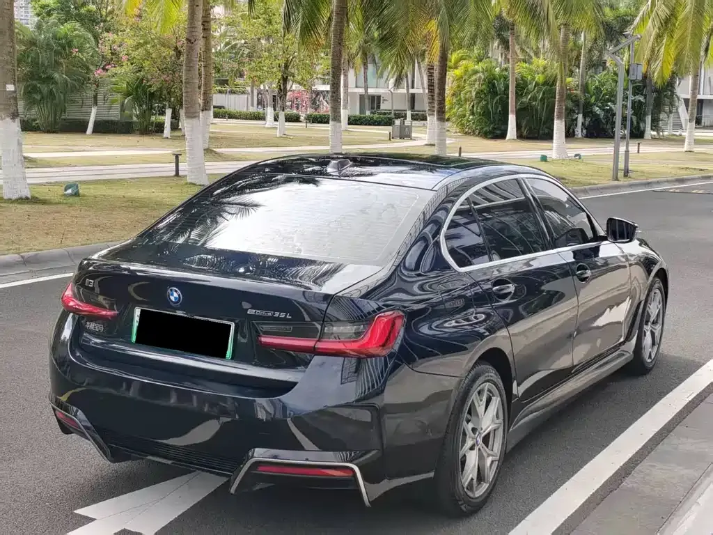 BMW i3 2024 из CN, фото 9