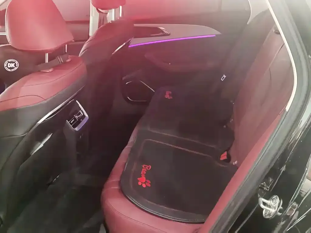 Hongqi H5 PHEV 2025 из CN, фото 2