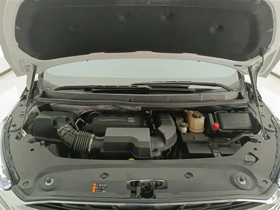Buick GL8 2022 из CN, фото 7