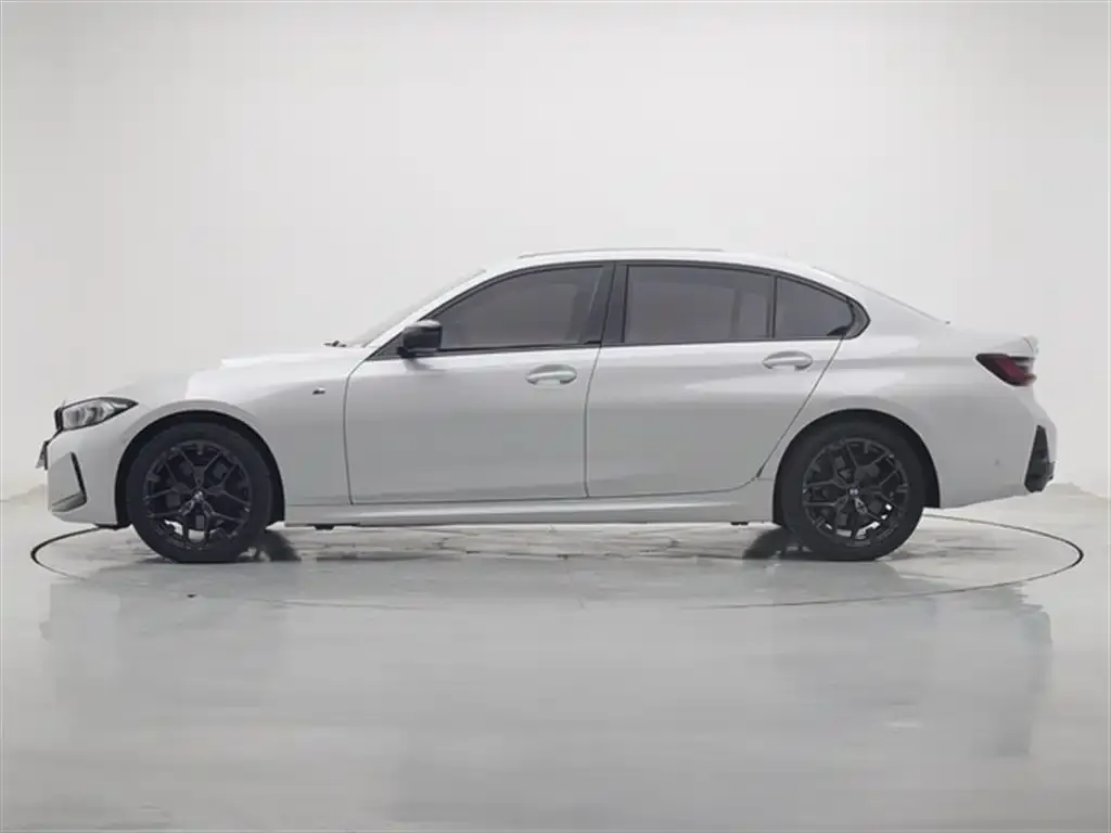 BMW 3 Series 2025 из CN, фото 8